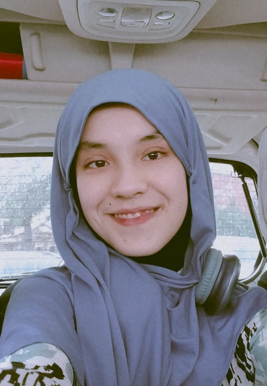 Profile Image of سەبىرە ھەقيار