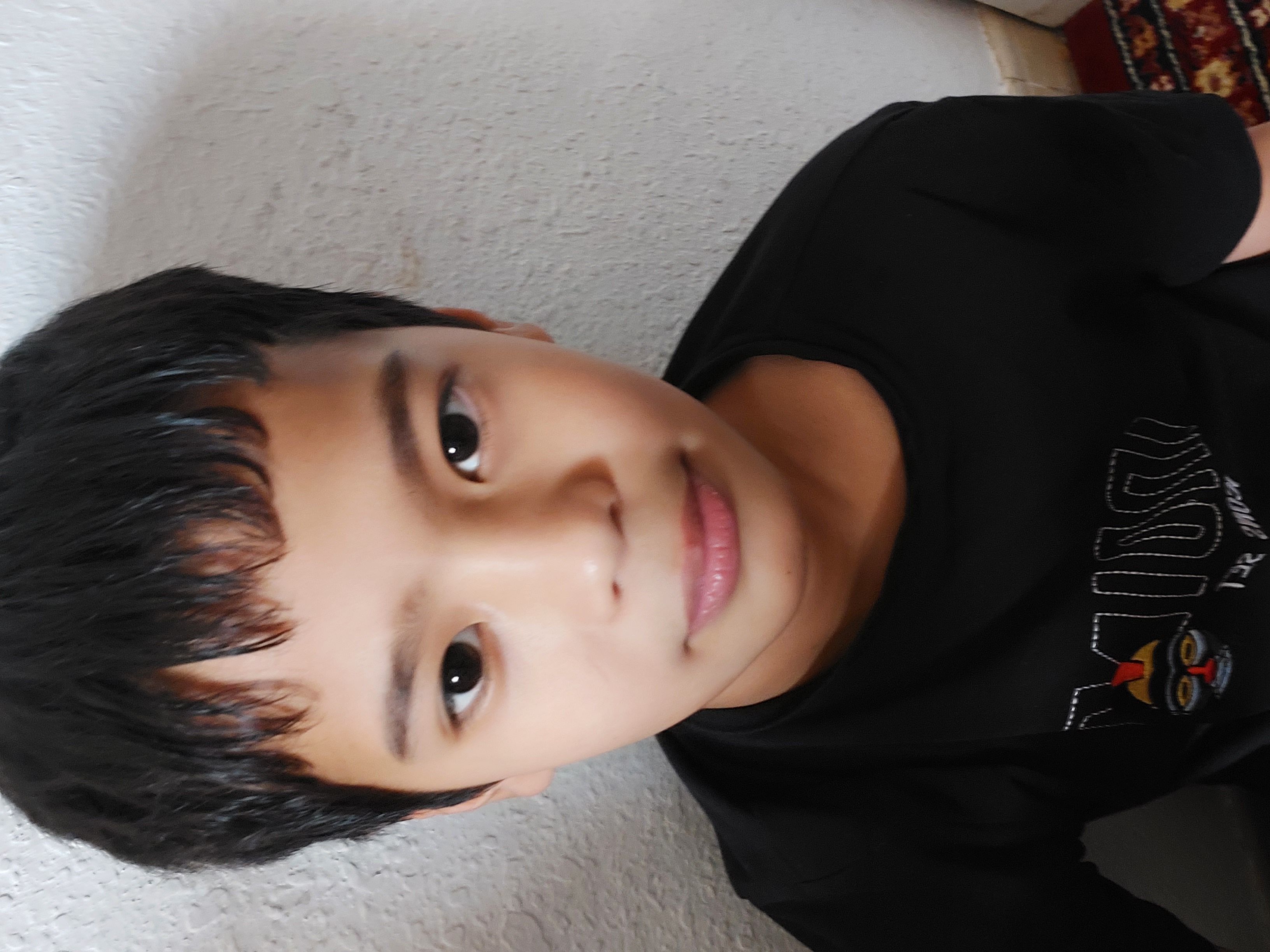 Profile Image of ئابدۇللاھ ئەخمەت