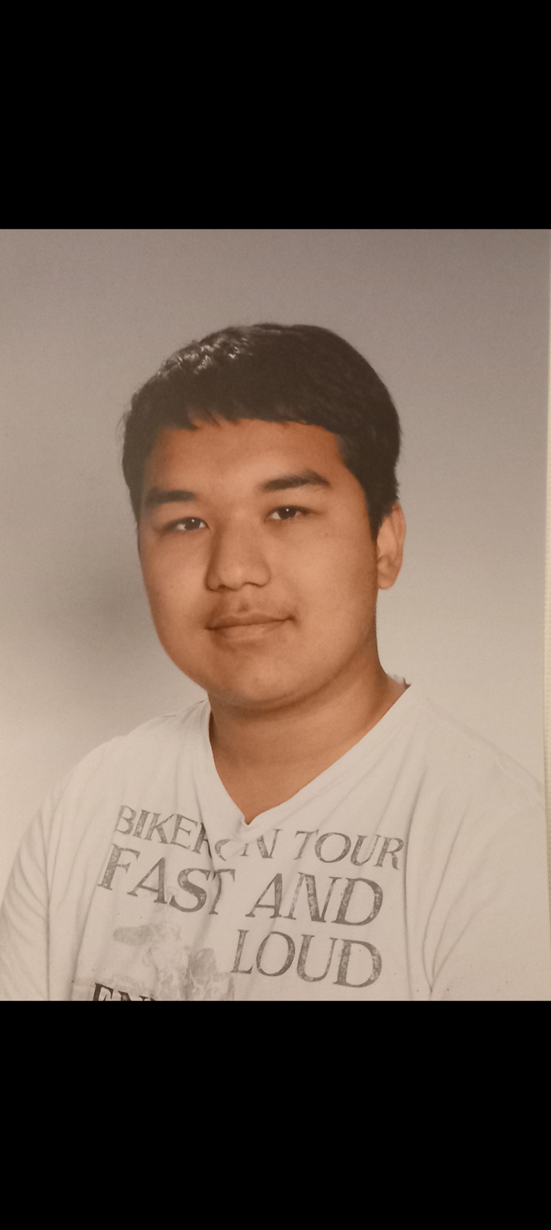 Profile Image of ئېھسان ئابدۇسەمەت